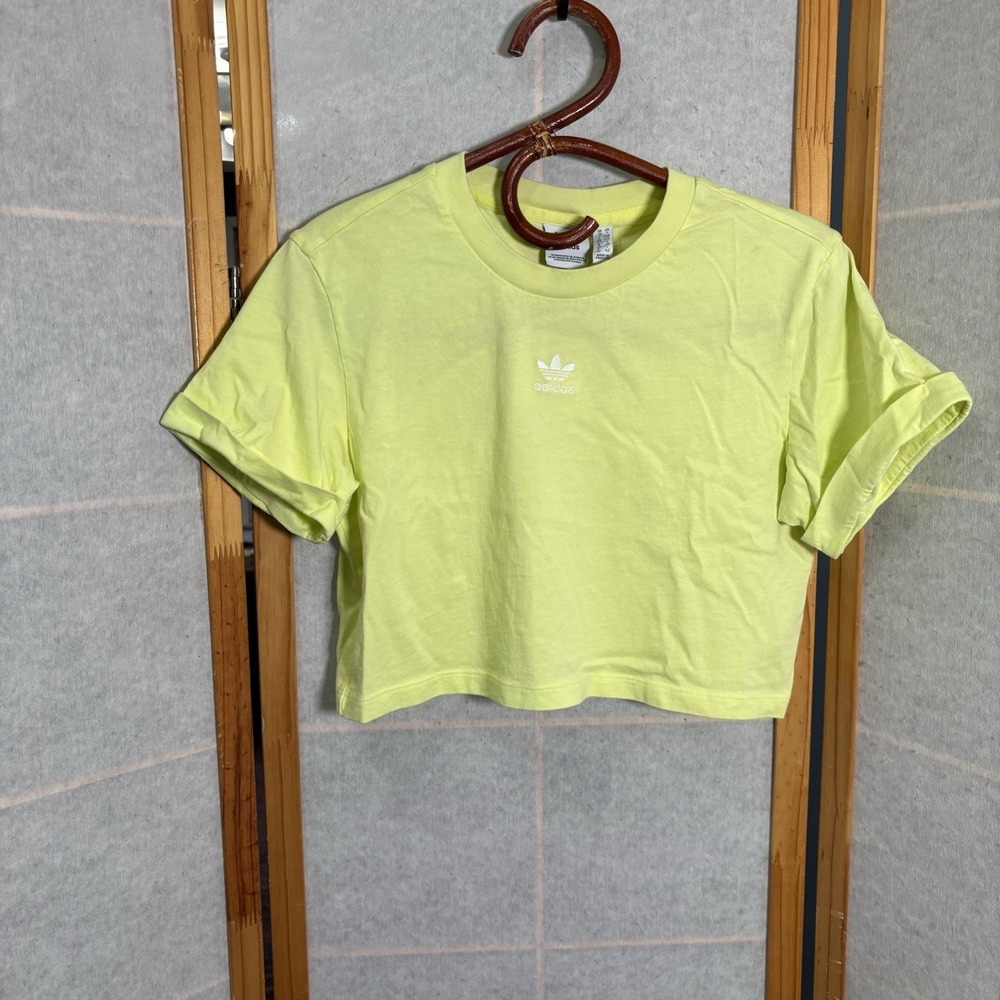Women's Adidas Adicolor Essentials Cropped T-Shirt Size Small Lime Yellow
